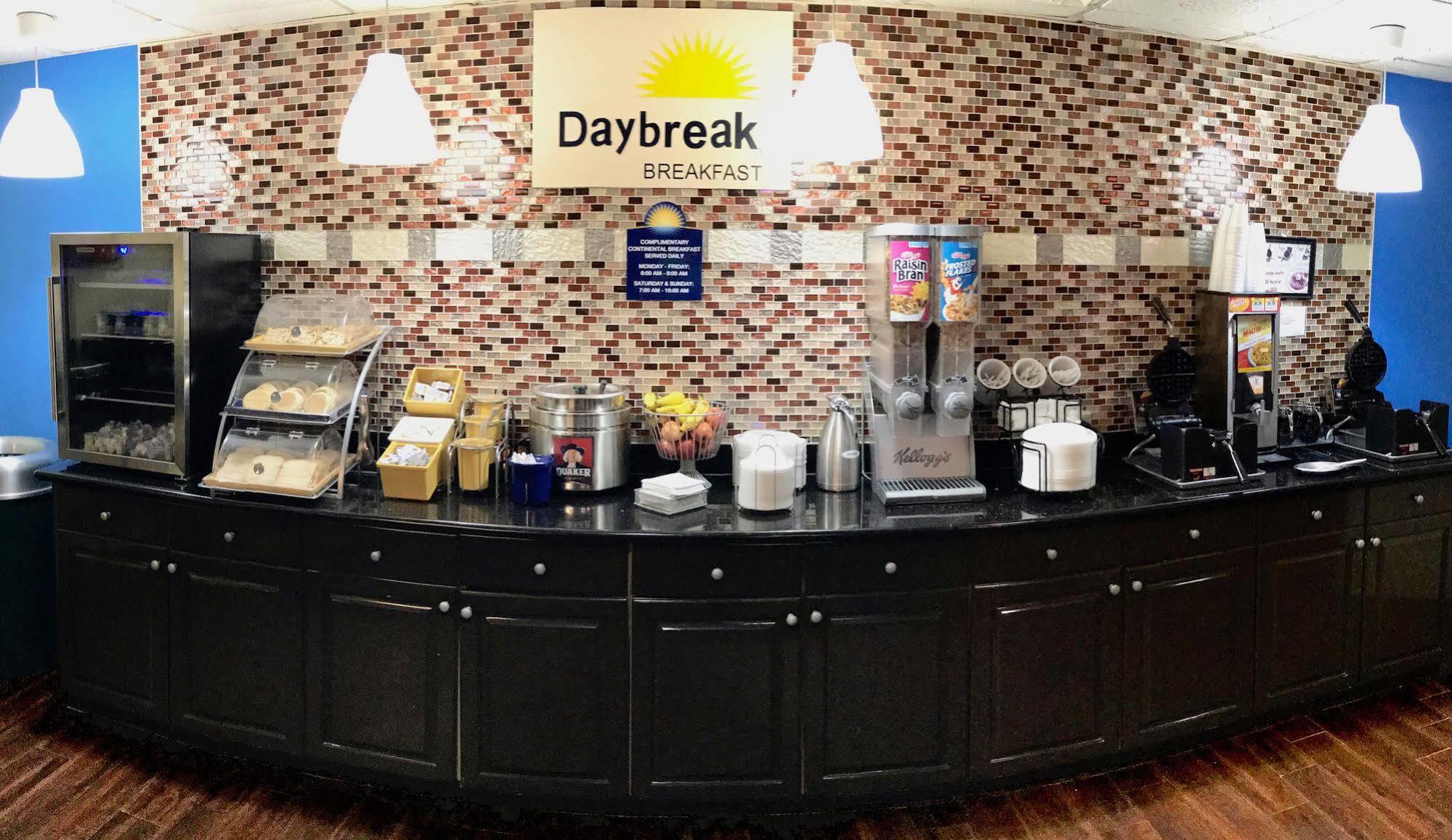 Days Inn By Wyndham Sarasota Bay Εξωτερικό φωτογραφία